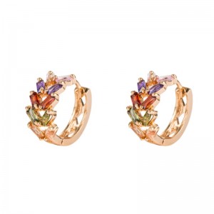 Europejska i Amerykańska Moda Osobowość Liść Mosiądz Mikro-inkrustowane Kolczyki Cyrkon Kobiet Koreański Temperament Kolczyki Metalowe Kolczyki Wiatrowe